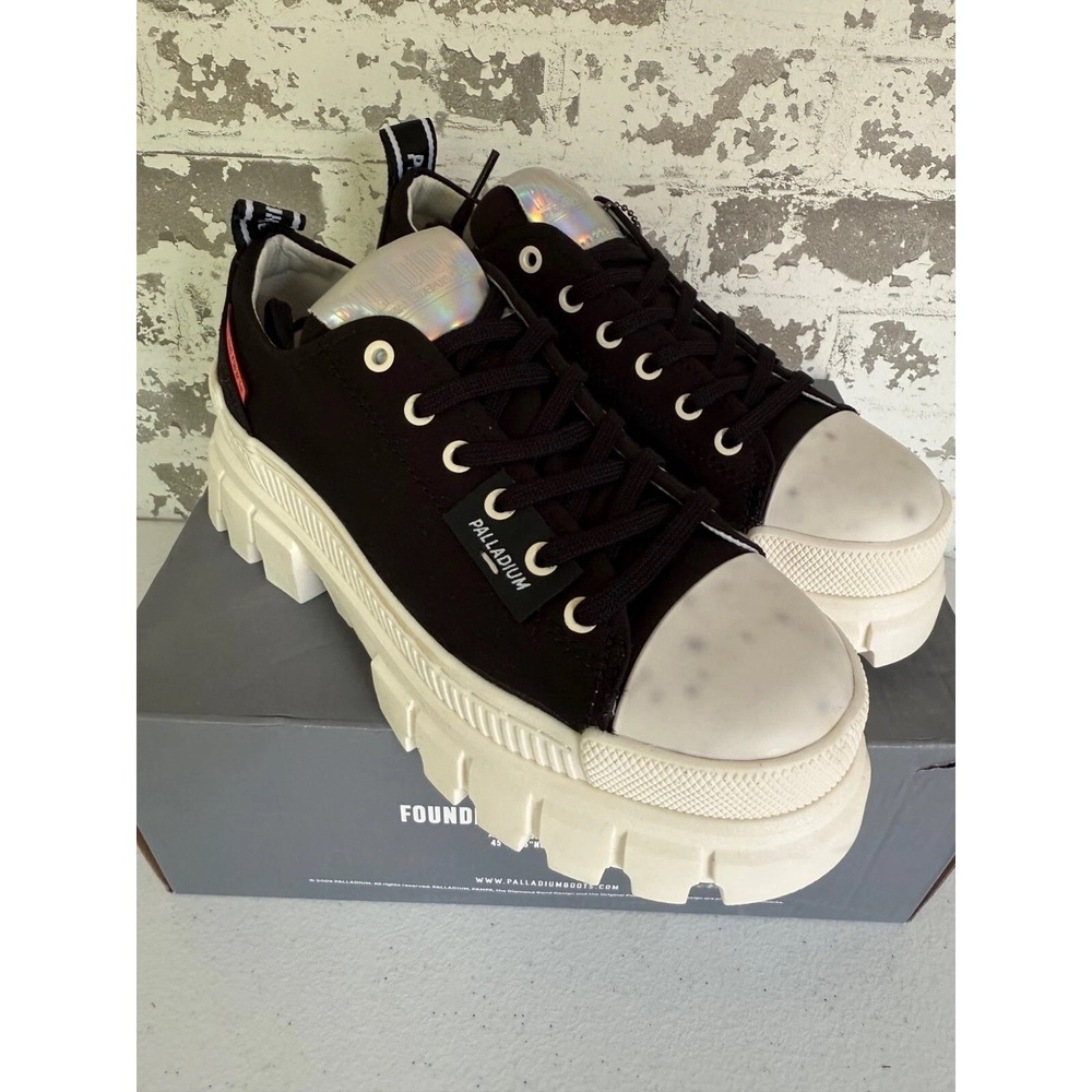 Palladium Revolt Lo TX Shoes Womens Size 7 Black Marshmallow Chunky Platform Low
